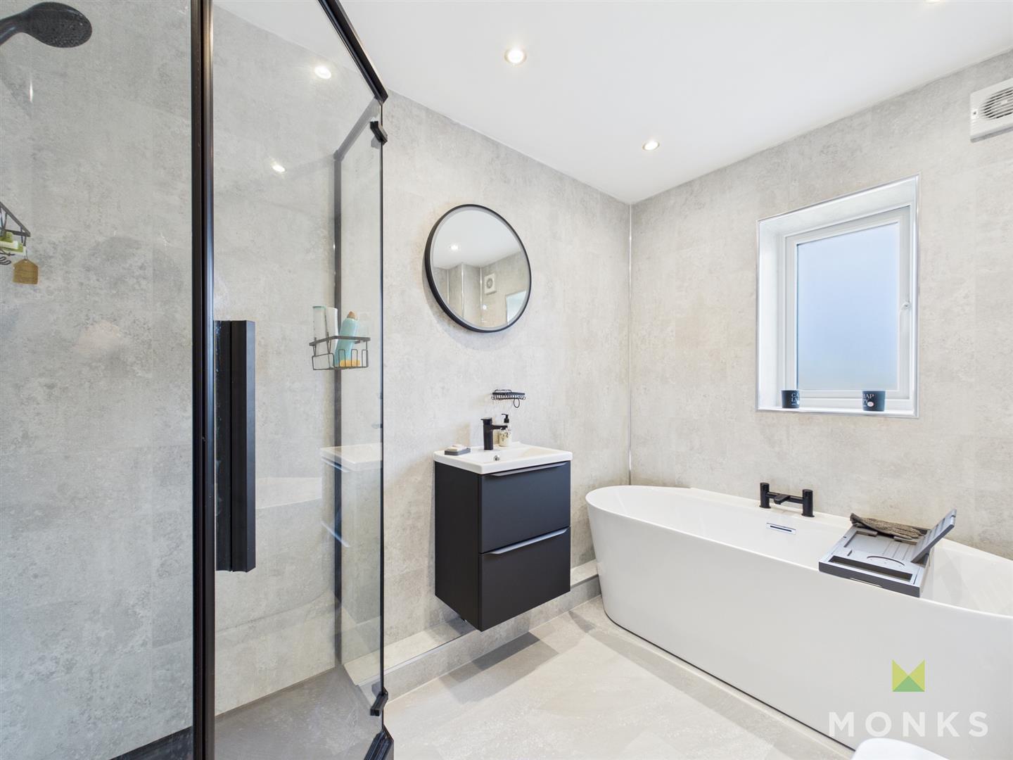 1 Oswalds Close, Oswestry, SY11 2TD For Sale 1 Oswalds Close, Oswestry, SY11 2TD For Sale